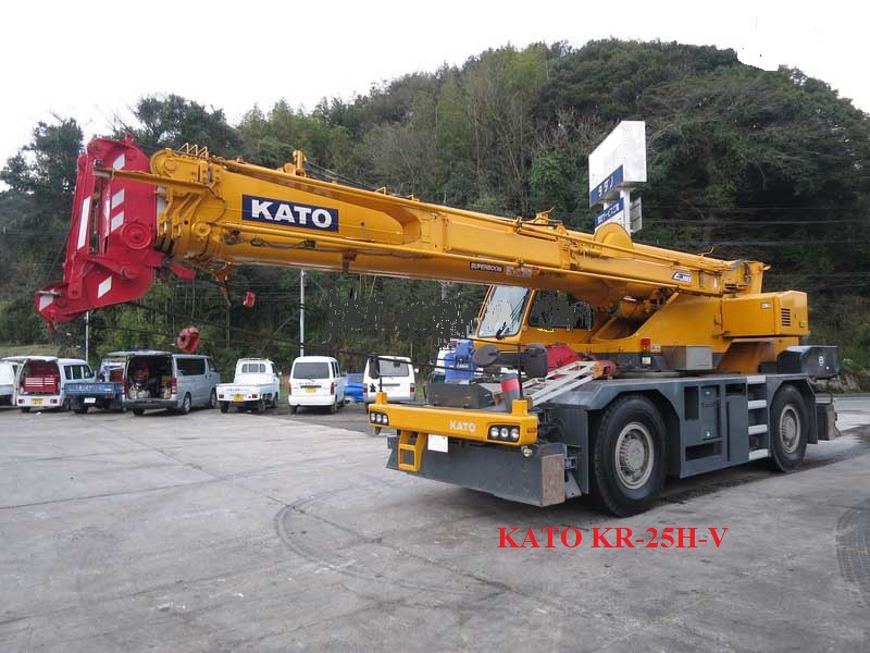 Cẩu bánh lốp Kato KR-25H-V